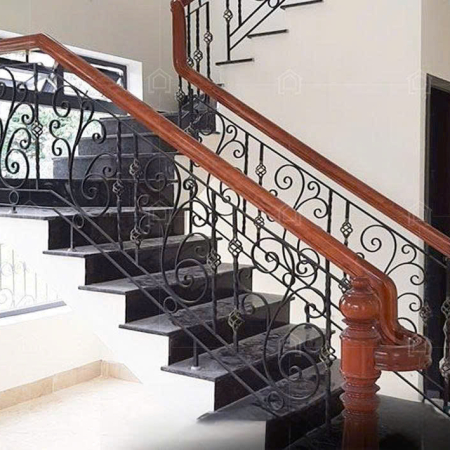Thi công cầu thang sắt uy tín