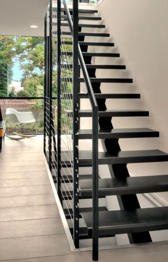 Cầu thang sắt